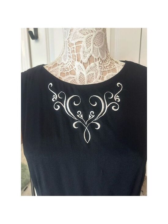 Chad's Place Dresses & Skirts - Chad's Place Vintage Black Embroidered Sleeveless Dress Size 16
